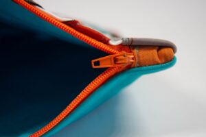 How to Fix a Broken Zipper: A Comprehensive Guide